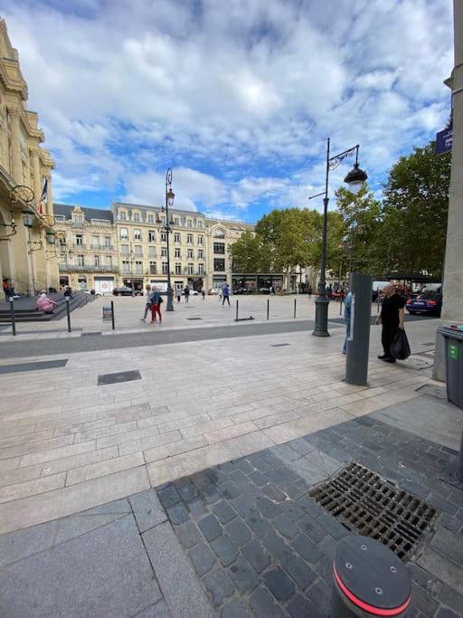 Appartement Paul Riquet Avec Place De Parking Beziers Ngoại thất bức ảnh